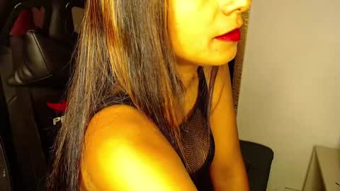 Snapshot of mielsquirt chatting on January 16, 2025, 8:33 am mielsquirt online show from January 16, 2025, 8:33 am