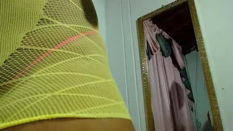 Snapshot of mielsquirt chatting on October 9, 2025, 8:56 am mielsquirt online show from October 9, 2025, 8:56 am
