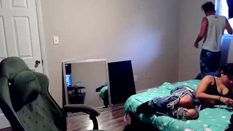 Snapshot of mifriend1998 chatting on March 11, 2026, 11:11 pm mifriend1998 online show from March 11, 2026, 11:11 pm