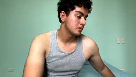 Snapshot of migguev chatting on June 30, 2026, 5:58 pm migguev online show from June 30, 2026, 5:58 pm