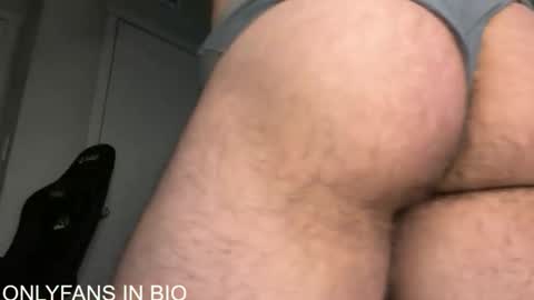 Snapshot of mightbesterling chatting on November 19, 2025, 8:31 pm mightbesterling online show from November 19, 2025, 8:31 pm