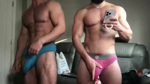 Snapshot of mightbesterling chatting on November 30, 2025, 4:00 pm mightbesterling online show from November 30, 2025, 4:00 pm