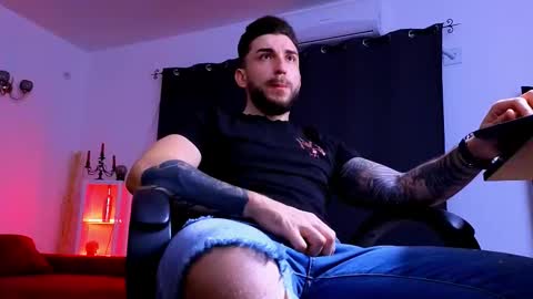 MightyAaron online show from February 1, 2026, 3:38 am