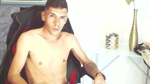 Snapshot of miguel_angelxxx chatting on June 3, 2026, 8:14 pm miguel online show from June 3, 2026, 8:14 pm
