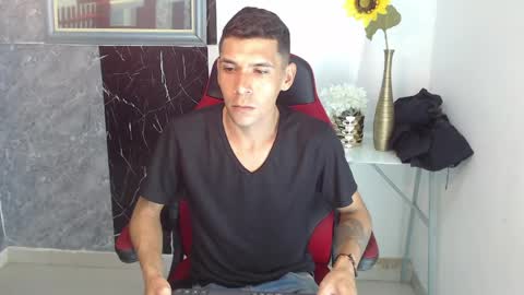 Snapshot of miguel_angelxxx chatting on June 5, 2026, 7:30 pm miguel online show from June 5, 2026, 7:30 pm