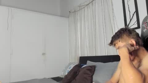 Snapshot of miguel_hz chatting on February 22, 2025, 9:59 pm Miguel Hernandez online show from February 22, 2025, 9:59 pm