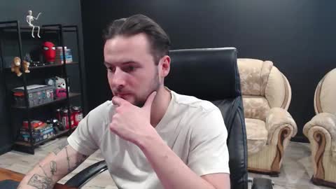 Misha Winchester online show from November 25, 2025, 10:48 am