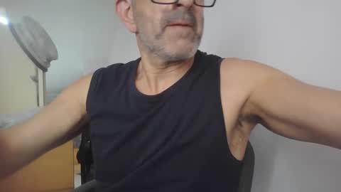 mii4u788456 online show from April 17, 2026, 9:56 am