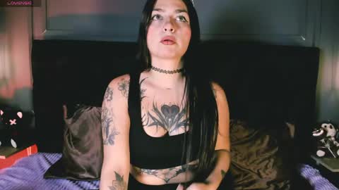Snapshot of miia_moore_ chatting on May 26, 2026, 12:34 pm miia_moore_ online show from May 26, 2026, 12:34 pm