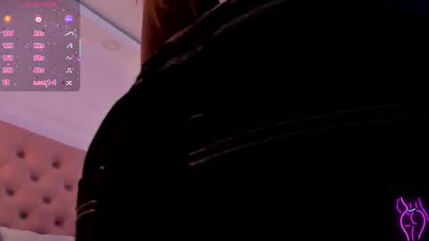 Snapshot of miia_schwarz chatting on September 20, 2025, 9:49 pm Miia Schwarz online show from September 20, 2025, 9:49 pm