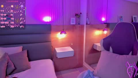 Miia Schwarz  online show from May 6, 2026, 11:37 am