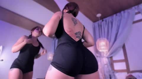 miia_sttone online show from February 26, 2026, 2:49 pm