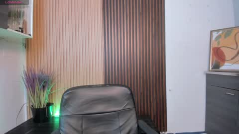 Miia 3 online show from December 23, 2024, 12:08 pm