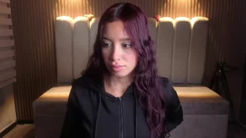 Snapshot of miiaa_evans1 chatting on June 25, 2026, 2:21 pm miiaa_evans1 online show from June 25, 2026, 2:21 pm
