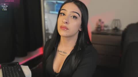 Snapshot of miiaa_stone chatting on February 7, 2026, 2:04 am miiaa stone online show from February 7, 2026, 2:04 am