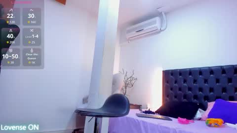 Snapshot of miiarod chatting on November 19, 2025, 7:36 pm mia sofia online show from November 19, 2025, 7:36 pm