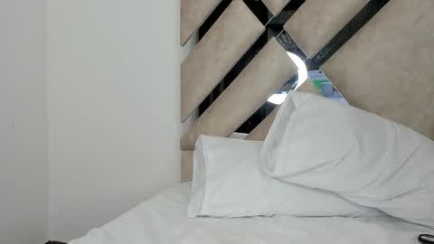 Snapshot of miiawinsters chatting on December 1, 2024, 4:40 pm miiawinsters online show from December 1, 2024, 4:40 pm