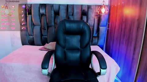 Snapshot of miichael_black chatting on February 15, 2026, 8:38 pm Michael Black online show from February 15, 2026, 8:38 pm