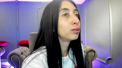 miilu  online show from December 12, 2024, 9:40 am