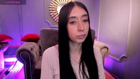 miilu  online show from January 12, 2025, 3:17 am