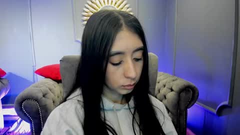 miilu  online show from January 17, 2025, 3:34 am