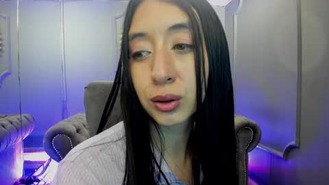 miilu  online show from February 6, 2025, 9:32 am