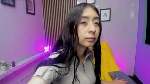 miilu  online show from September 16, 2025, 3:07 am