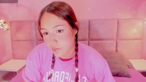 Snapshot of miiss_emmy chatting on October 8, 2025, 7:44 pm Emmy online show from October 8, 2025, 7:44 pm