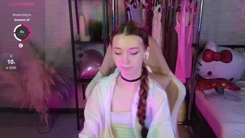 Snapshot of miiss_jessica chatting on February 6, 2026, 1:32 am Jessica online show from February 6, 2026, 1:32 am