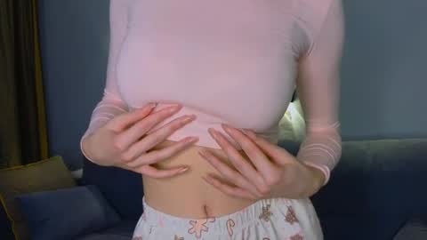 Adalinda online show from March 12, 2025, 11:12 pm