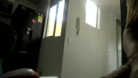 Snapshot of miiss_samantha chatting on November 7, 2025, 3:23 pm miiss_samantha online show from November 7, 2025, 3:23 pm