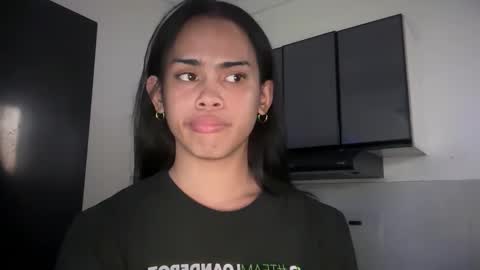 mika_pedersen online show from October 22, 2025, 12:38 pm