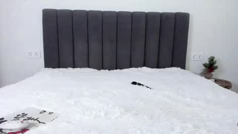 Snapshot of mika_ray chatting on March 4, 2025, 11:00 pm Mika online show from March 4, 2025, 11:00 pm