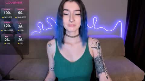 Snapshot of mika_reid chatting on October 12, 2025, 1:10 pm Mika online show from October 12, 2025, 1:10 pm