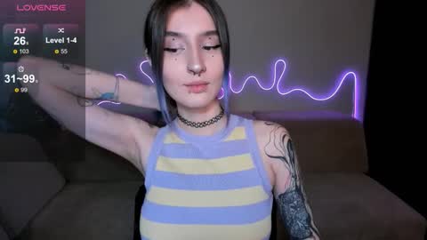 Snapshot of mika_reid chatting on October 29, 2025, 5:53 am Mika online show from October 29, 2025, 5:53 am