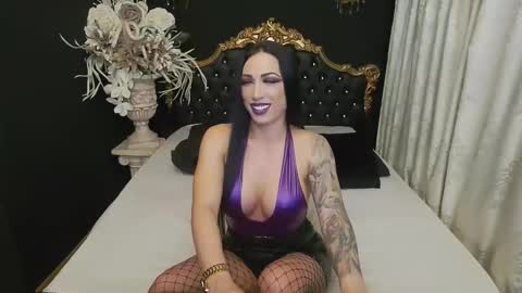 Snapshot of mikaelajensen chatting on February 27, 2025, 7:44 am Mikaela online show from February 27, 2025, 7:44 am