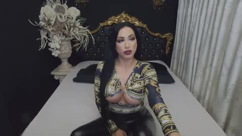 Snapshot of mikaelajensen chatting on October 17, 2025, 3:20 am Mikaela online show from October 17, 2025, 3:20 am