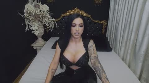 Snapshot of mikaelajensen chatting on November 11, 2025, 4:45 am Mikaela online show from November 11, 2025, 4:45 am