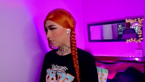 mikaelarangel online show from November 23, 2025, 11:48 pm