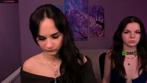 Mika online show from December 18, 2025, 8:15 pm