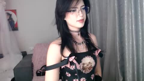Snapshot of mikasawaifu chatting on September 15, 2025, 12:32 am MikasaWaifu online show from September 15, 2025, 12:32 am