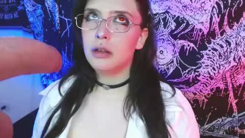 Snapshot of mikaskullcs chatting on March 7, 2026, 11:02 pm Mika online show from March 7, 2026, 11:02 pm