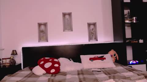 Snapshot of mikaylaraven chatting on January 8, 2026, 4:59 am mikaylaraven online show from January 8, 2026, 4:59 am