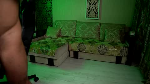 Snapshot of mike0xx chatting on November 30, 2025, 11:14 am mike0xx online show from November 30, 2025, 11:14 am