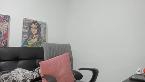 mike3xxx online show from October 22, 2025, 2:12 am