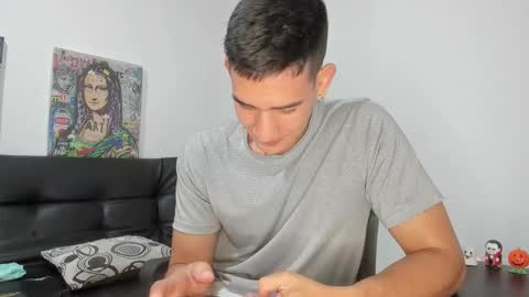 mike3xxx online show from November 21, 2025, 2:10 am