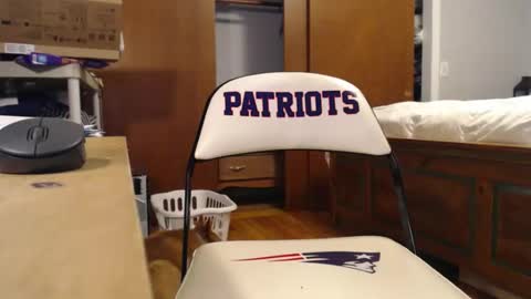 Snapshot of mike694fun chatting on February 16, 2026, 10:28 pm mike694fun online show from February 16, 2026, 10:28 pm