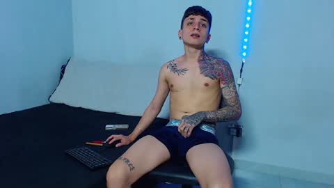 Mike IMDEPENDIENT MODEL online show from February 2, 2025, 2:02 pm