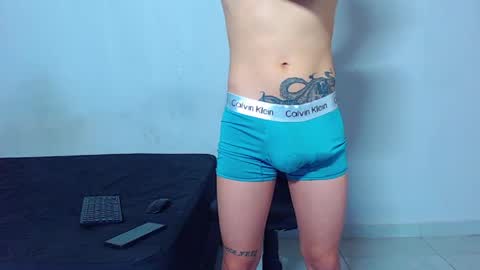 Mike IMDEPENDIENT MODEL online show from May 26, 2026, 1:51 pm