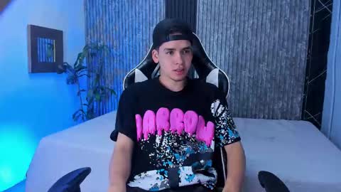 Mike 0233 online show from October 17, 2025, 5:54 am